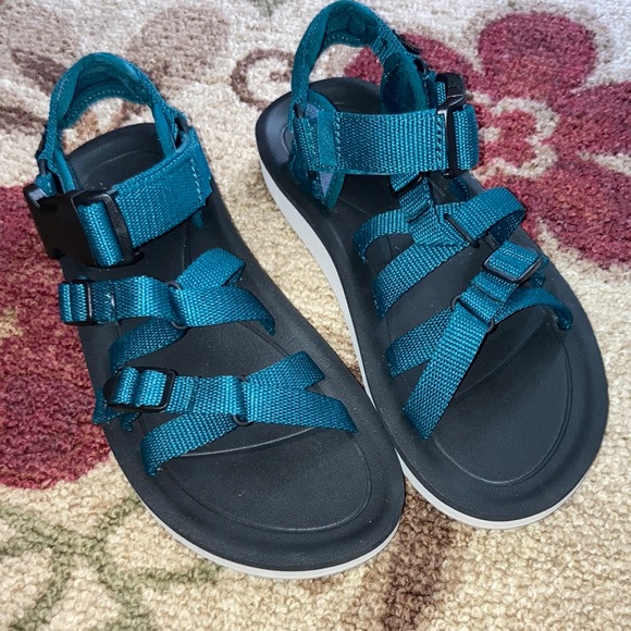 Teva Shoes - Teva